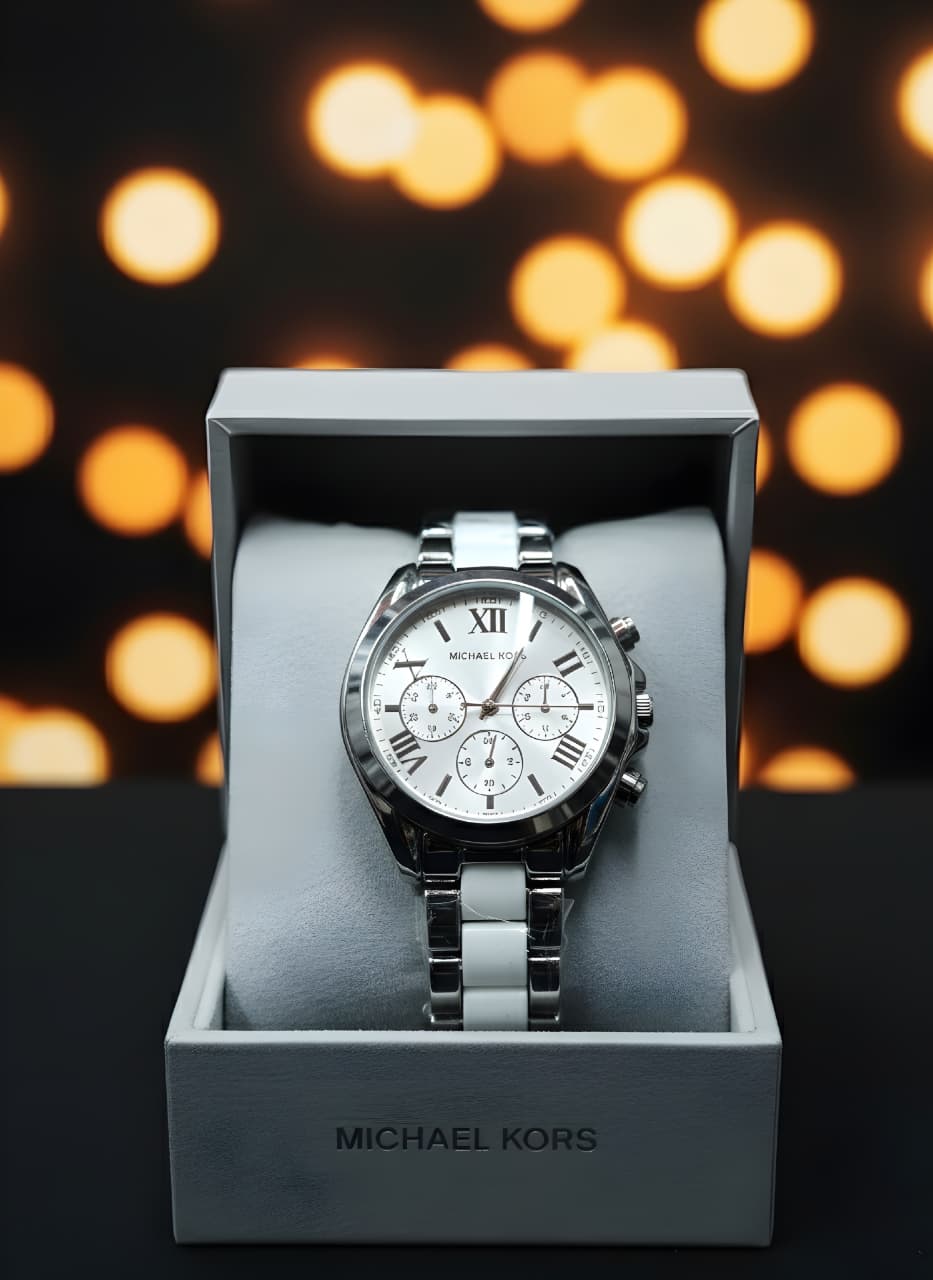 Michael kors Girls watch - Image 2